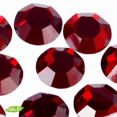 Swarovski Rhinestones, Siam, 4mm