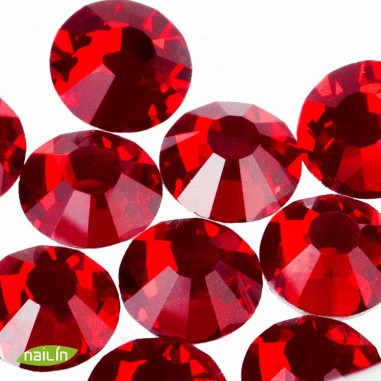 Swarovski Rhinestones, Light Siam, 4mm